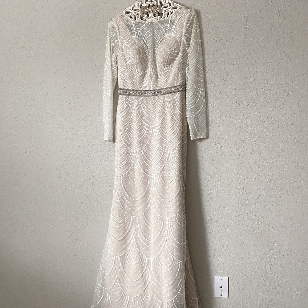 Long Sleeve Lace Wedding Dress